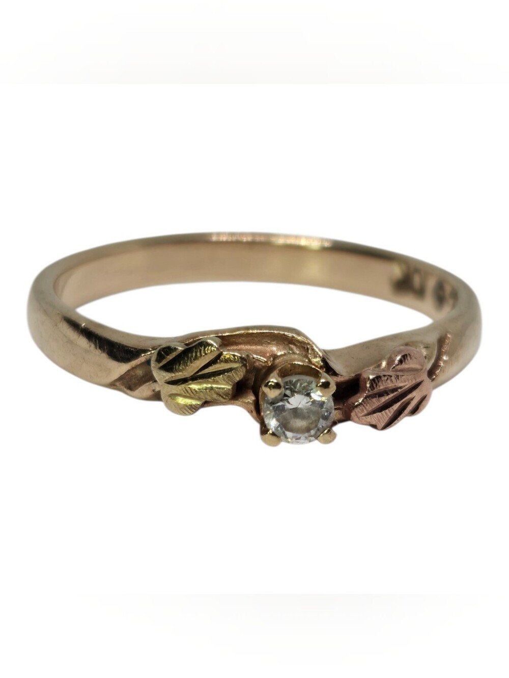 Landstroms Tri-Color Leaf Ring Size 5